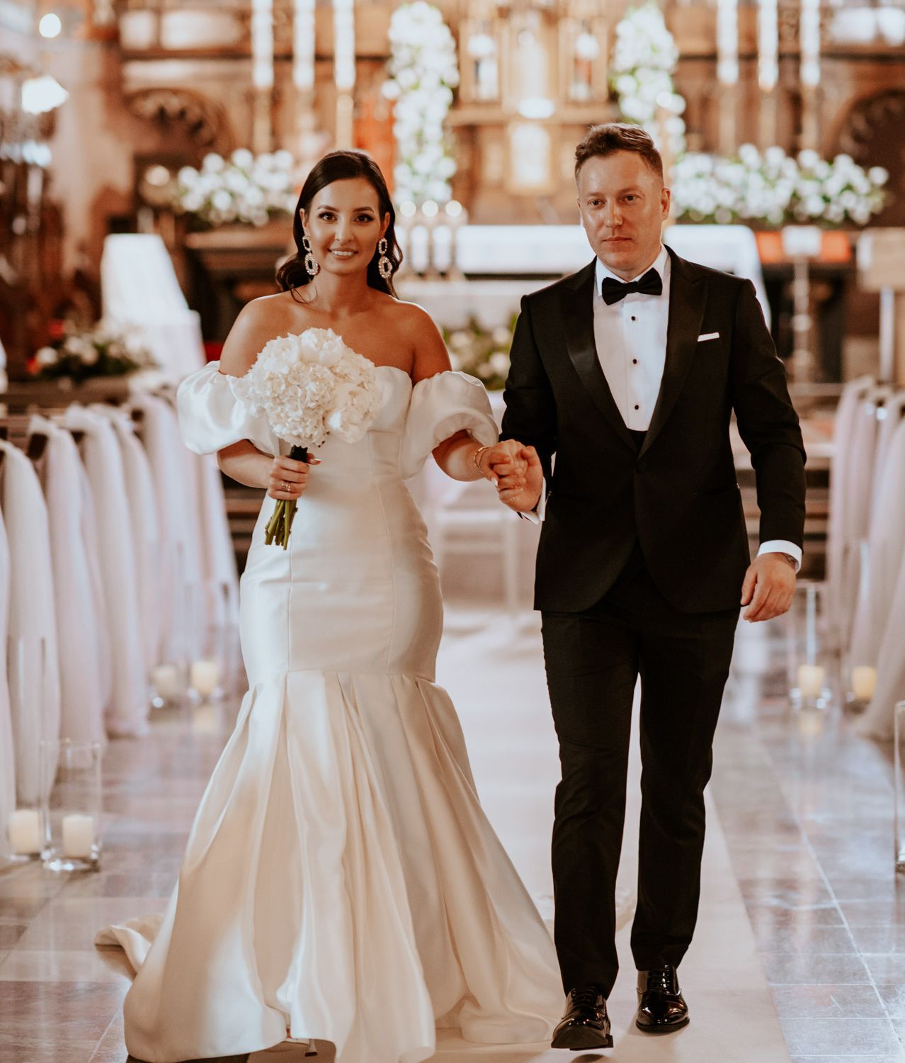 bukiet ślubny bukiet świadkowej bukiety do ślubu kwiaty na ślub florystyka aranżacje i dekoracje florystyczne ślubny storczyk, piwonia bukiety na wesele ślub marzeń firmy florystyczne kraków dekoracje kwiatowe bochnia Fot: Imagine Weddings