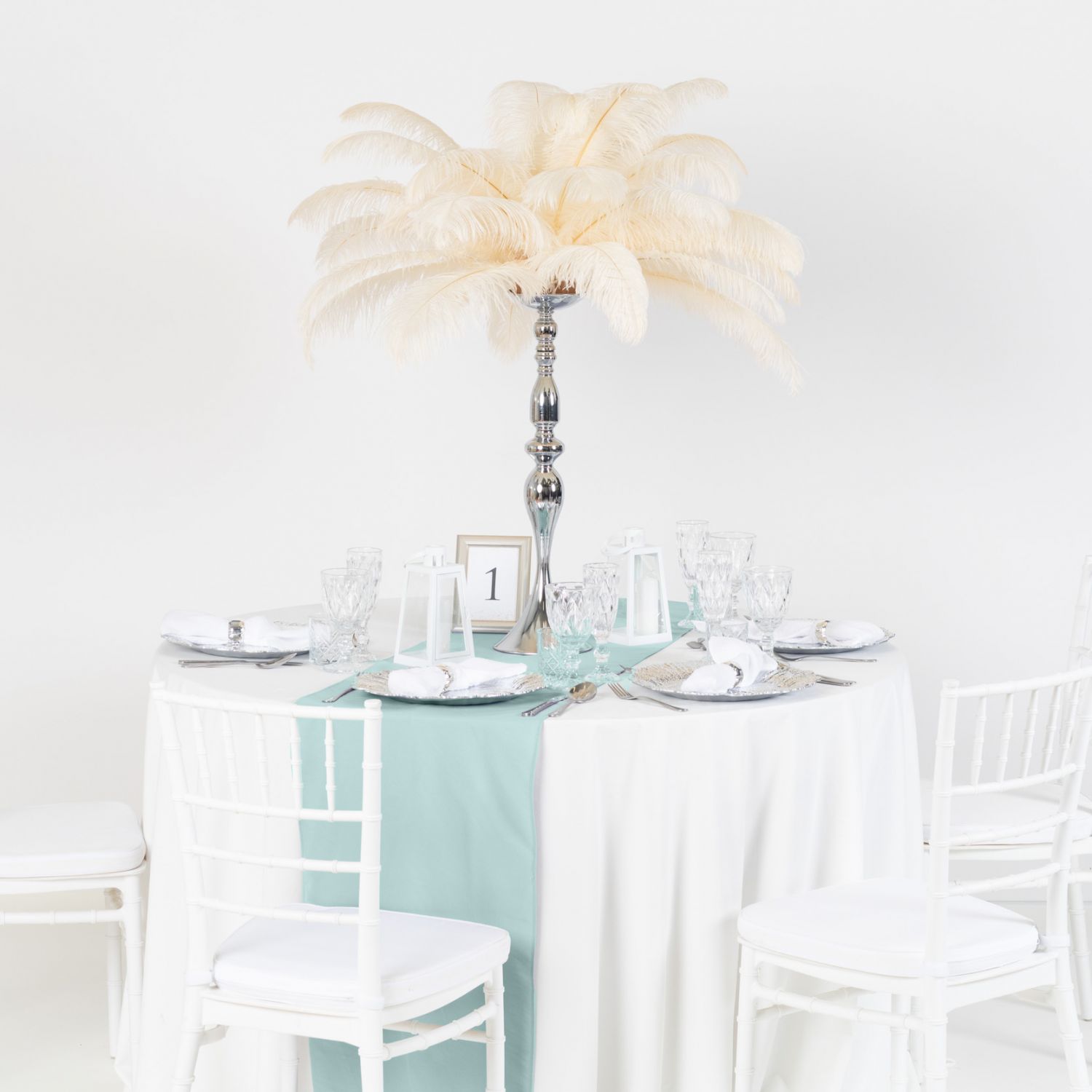 Dodaj subtelność natury do swojego wydarzenia, wynajmując nasz bieżnik w kolorze szałwiowym. Idealny akcent do stylów boho chic, rustykalnej elegancji, naturalnej harmonii oraz vintage romantyzmu. Bieznik szalwiowy