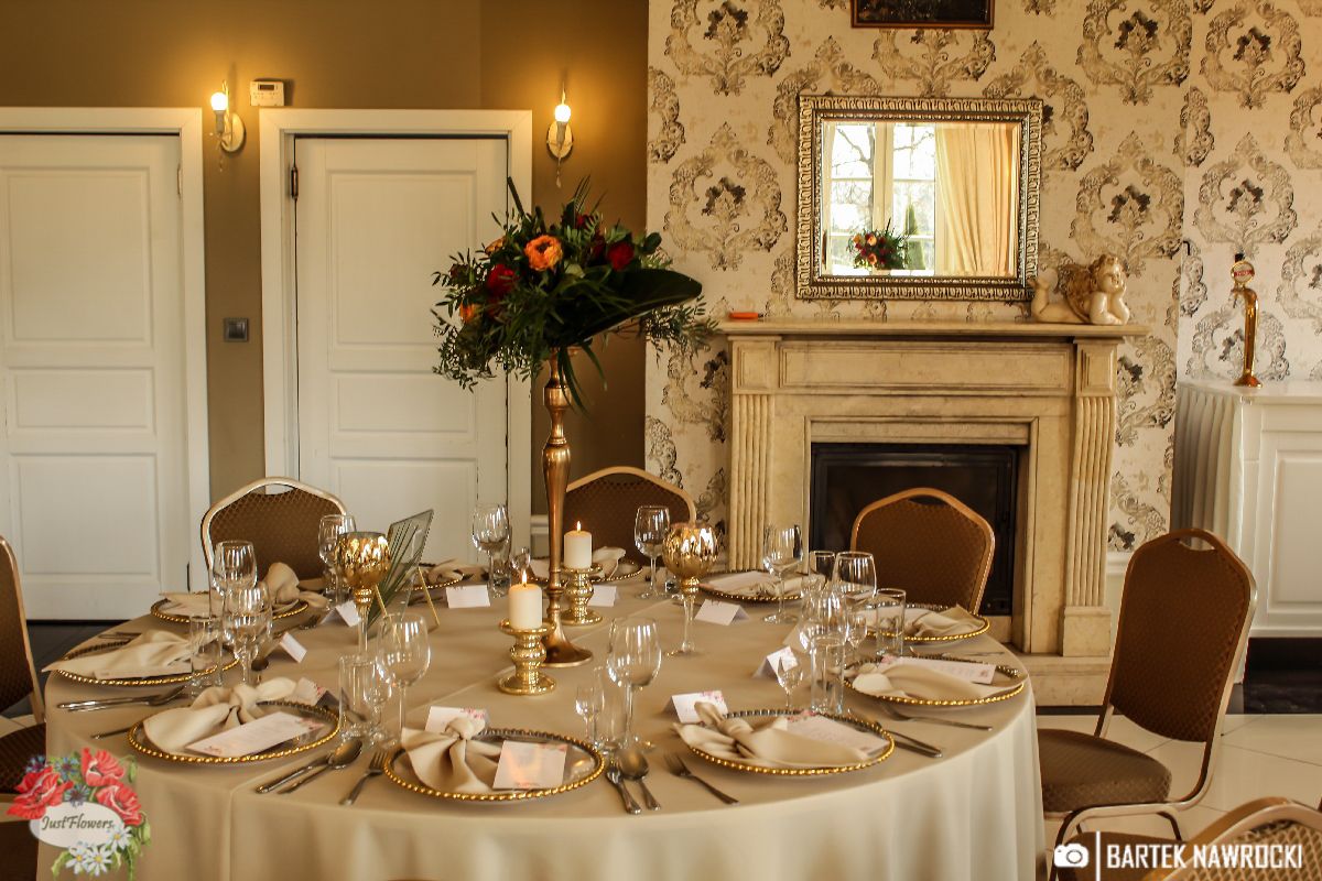 obrsu beżowy na wynajem wesele Warszawa wesele Kraków wesele Poznań wynajem obrusów beżowych szukam beżowych obrusów na wesele obrusy weselne obrusy beżowe beżowy obrus do wynajecia Fot: Bartek Nawrocki