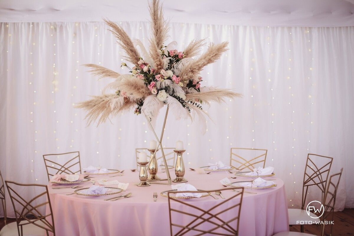 WESELE W STYLU GLAMOURE WYPOŻYCZALNIA OBRUSÓW I PODTALERZY WYNAJEM DEKORACJI ŚLUBNYCH WARSZAWA WYNAJEM KRAKÓW WYNAJEM POZNAŃ WYNAJEM GDAŃSK aqkwygpswafxh21voya9vkxzkgv2ynwbj83o8zgjlo2pcwpkvt.jpg